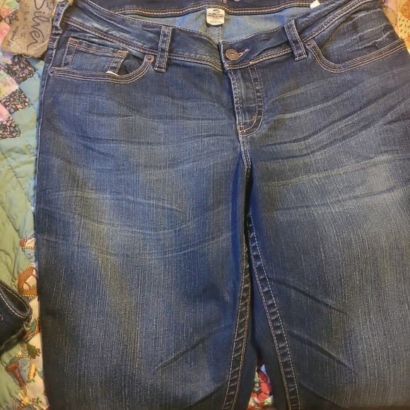 Silver jeans - Picture 10 of 11